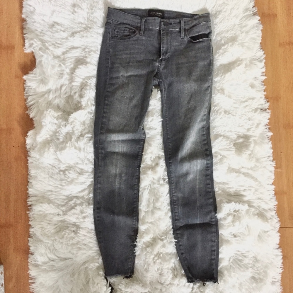 $225 Black Orchid gray skinny jeans Size 26